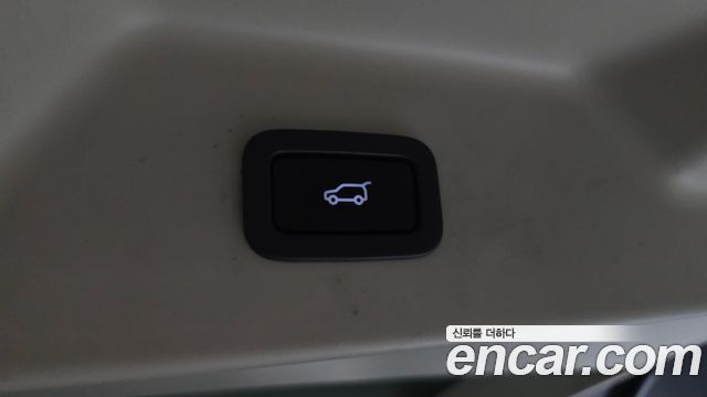 Land Rover Range Rover 2018 — photo 33