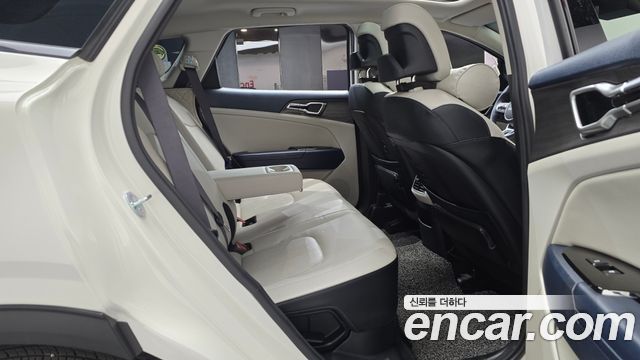 Kia Sportage 2022 — photo 11