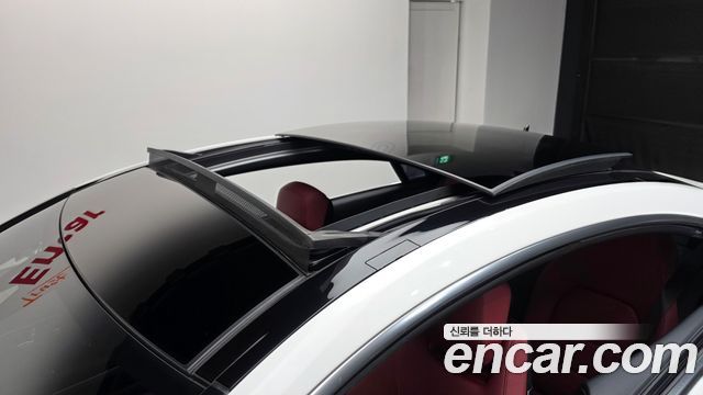 Mercedes-Benz E-Class 2017 — photo 20