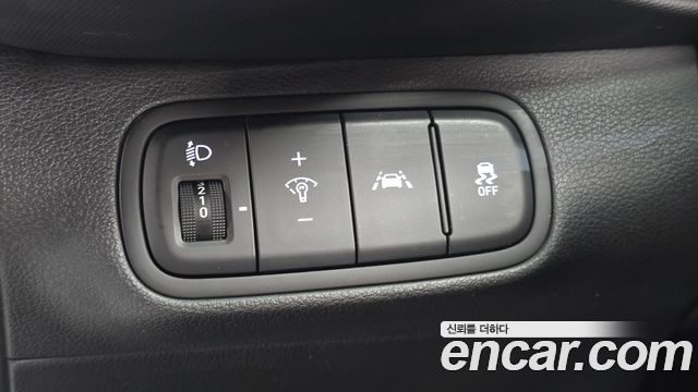 Hyundai Venue 2020 — photo 24