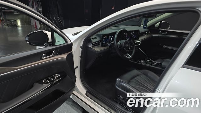 Kia K5 2021 — photo 10