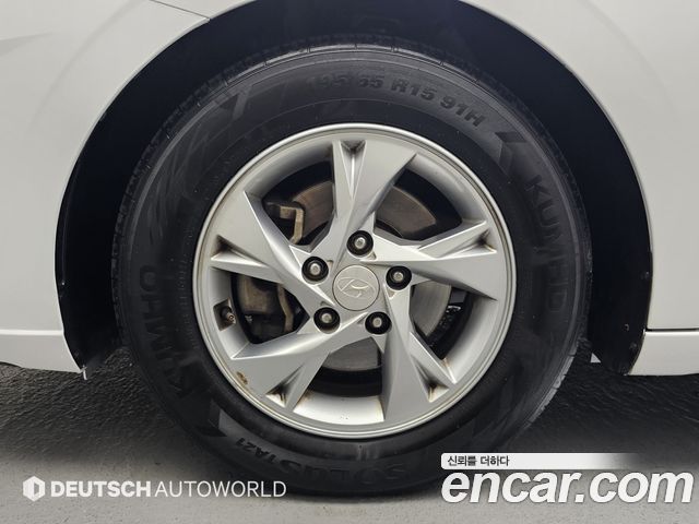 Hyundai AVANTE 2021 — photo 5