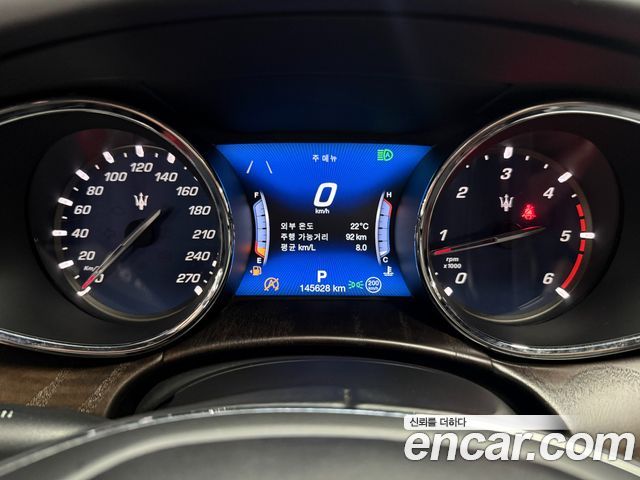 Maserati Quattroporte 2018 — photo 6