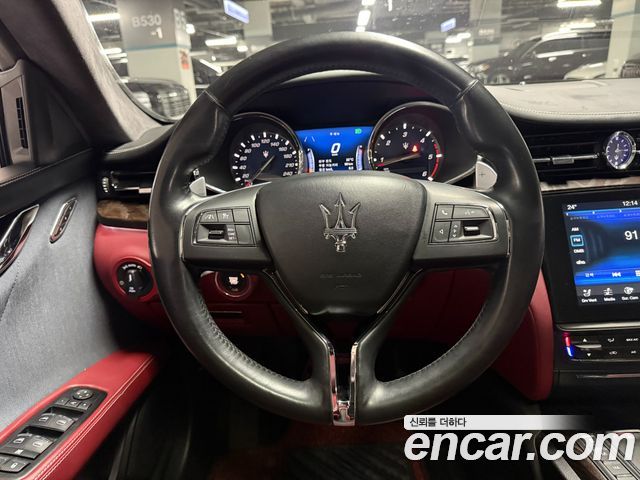 Maserati Quattroporte 2018 — photo 8
