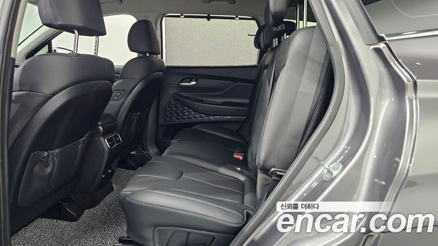 Hyundai Santafe 2021 — photo 16