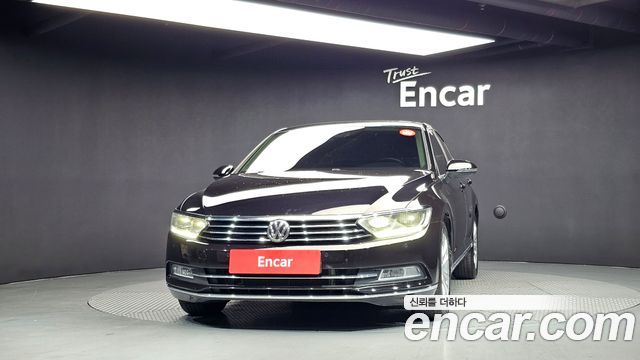 Volkswagen Passat 2018 — photo 3