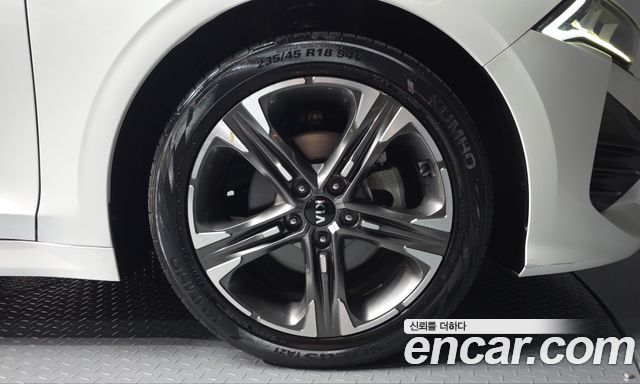 Kia K5 2021 — photo 7