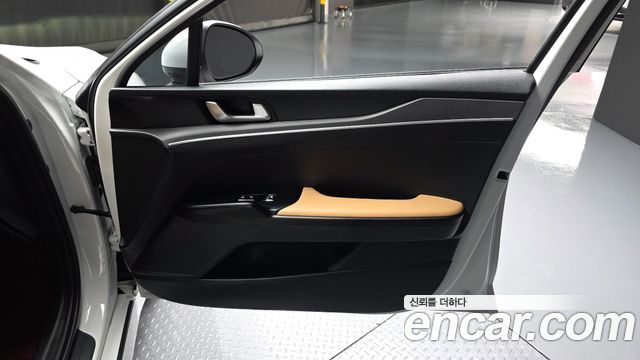 Kia K5 2021 — photo 14