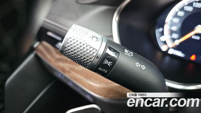 Genesis G80 2021 — photo 26