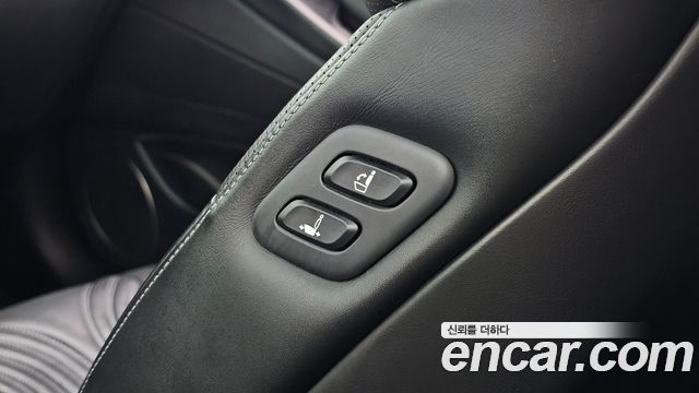 Genesis G80 2021 — photo 34