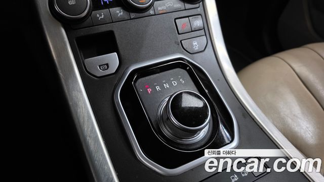 Land Rover Range Rover Evoque 2015 — photo 9