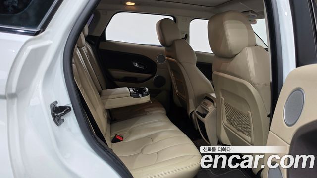 Land Rover Range Rover Evoque 2015 — photo 12