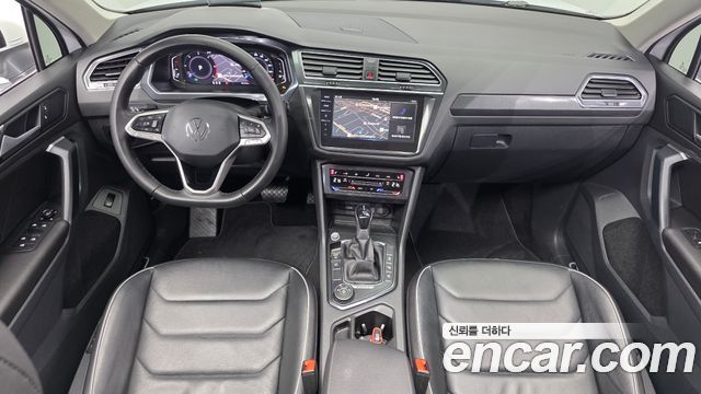 Volkswagen Tiguan 2021 — photo 10