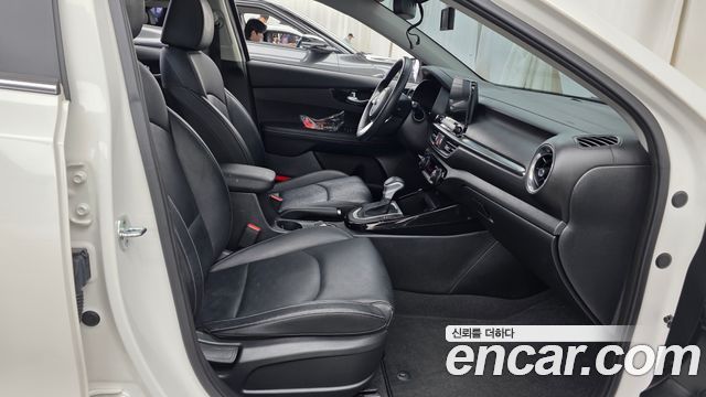 Kia K3 2021 — photo 16
