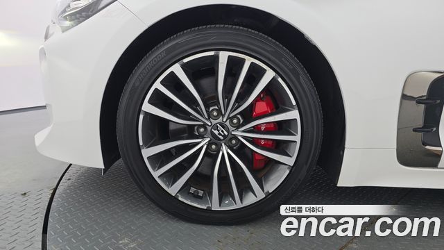 Kia Stinger 2018 — photo 5