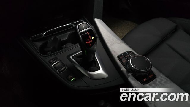 BMW 3-Series 2017 — photo 12