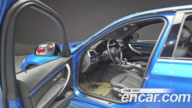 BMW 3-Series 2017 — photo 13