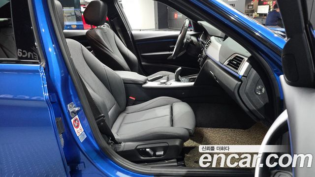 BMW 3-Series 2017 — photo 18