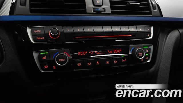 BMW 3-Series 2017 — photo 23