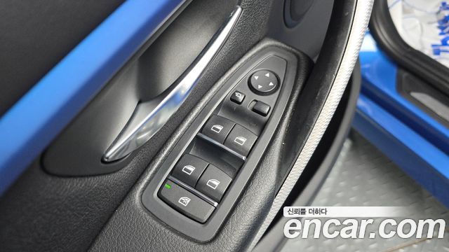 BMW 3-Series 2017 — photo 26