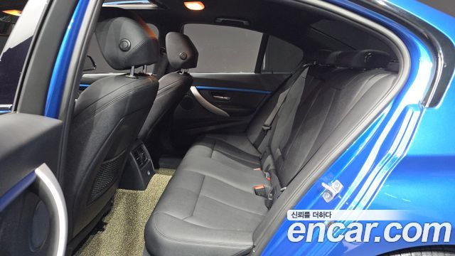 BMW 3-Series 2017 — photo 16