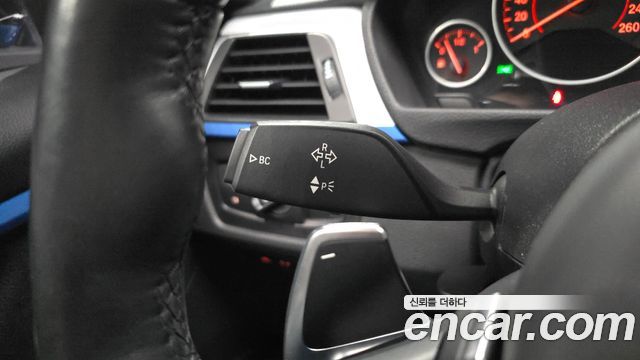 BMW 3-Series 2017 — photo 29
