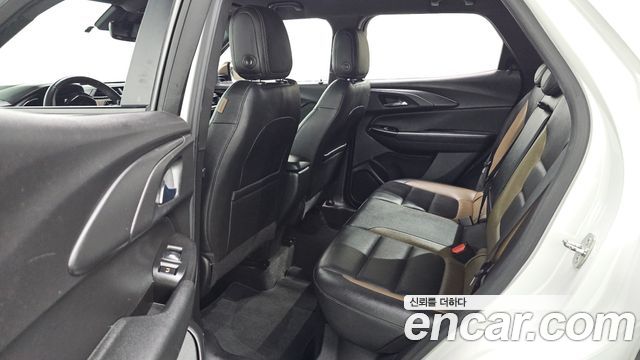 Chevrolet Korea Trailblazer 2022 — photo 18