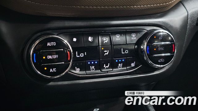 Chevrolet Korea Trailblazer 2022 — photo 25