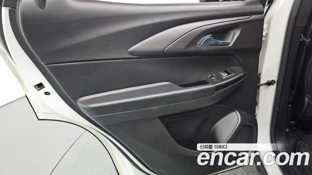 Chevrolet Korea Trailblazer 2022 — photo 15