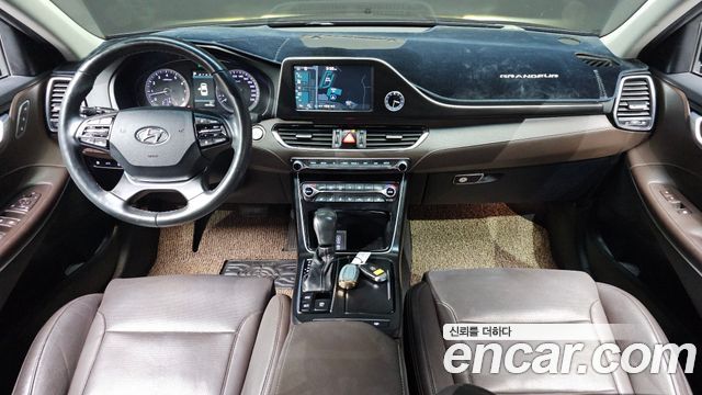 Hyundai Grandeur 2017 — photo 10