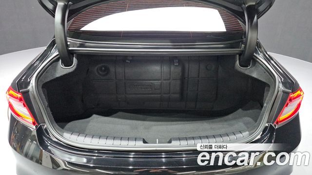 Hyundai Grandeur 2017 — photo 21