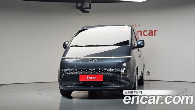 Hyundai Staria 2024 — photo 3