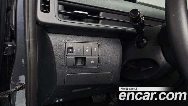 Hyundai Staria 2024 — photo 22