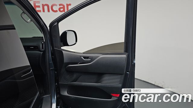 Hyundai Staria 2024 — photo 14