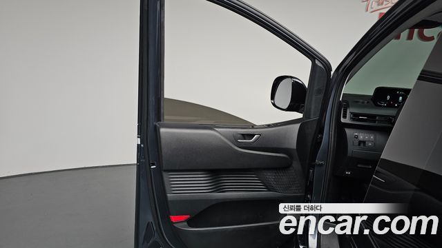 Hyundai Staria 2024 — photo 15