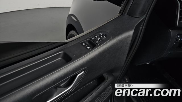 Hyundai Staria 2024 — photo 34