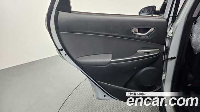Hyundai Kona 2018 — photo 15