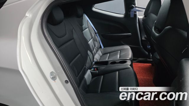 Hyundai Veloster 2019 — photo 12