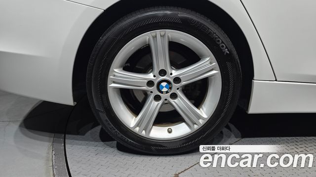 BMW 3-Series 2015 — photo 5