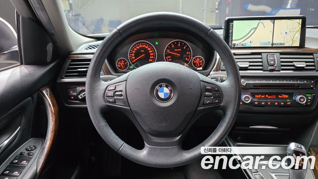 BMW 3-Series 2015 — photo 13