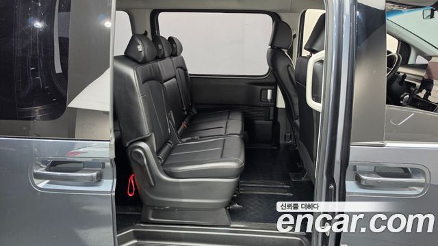 Hyundai Staria 2023 — photo 17