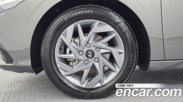 Hyundai AVANTE 2024 — photo 5