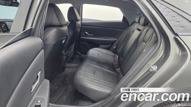 Hyundai AVANTE 2024 — photo 17