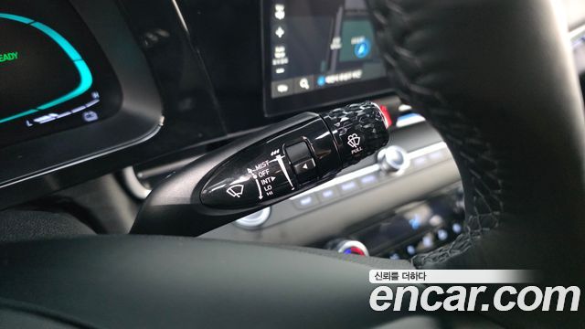 Hyundai AVANTE 2024 — photo 28