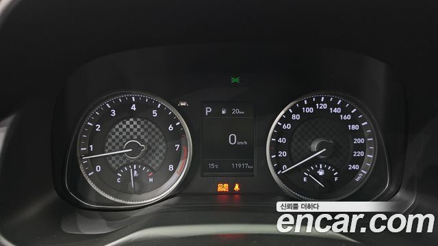 Hyundai AVANTE 2020 — photo 11