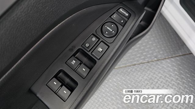 Hyundai AVANTE 2020 — photo 26