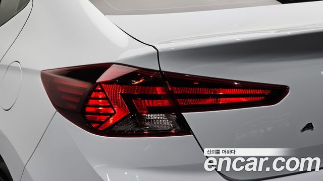 Hyundai AVANTE 2020 — photo 9