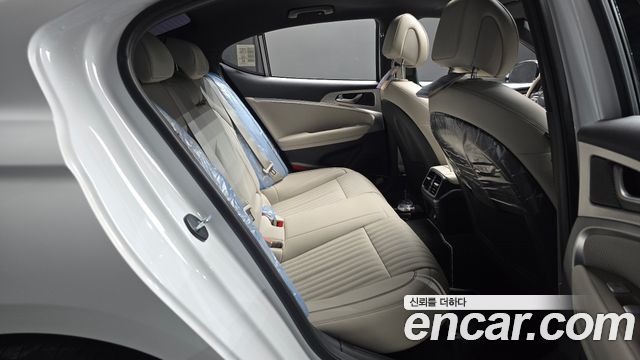 Genesis G70 2023 — photo 17