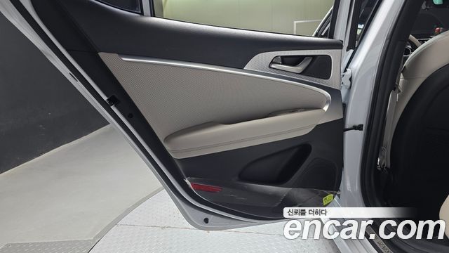 Genesis G70 2023 — photo 15