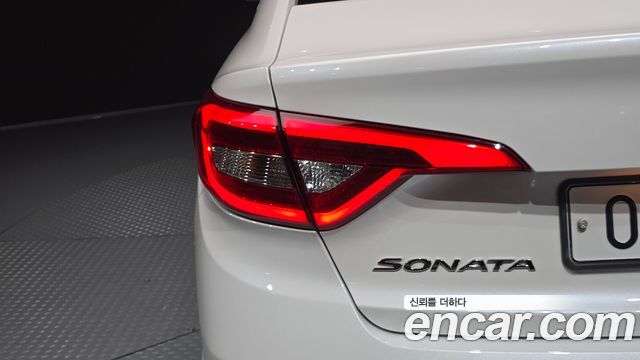 Hyundai Sonata 2015 — photo 9
